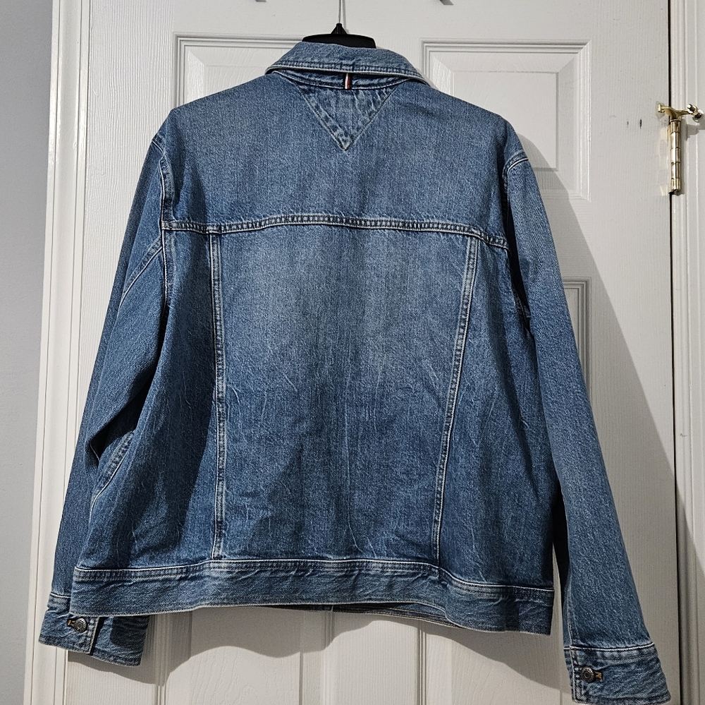 NWT: Women's Tommy Hilfiger Classic Denim Jacket - XXL - Picture 5 of 12